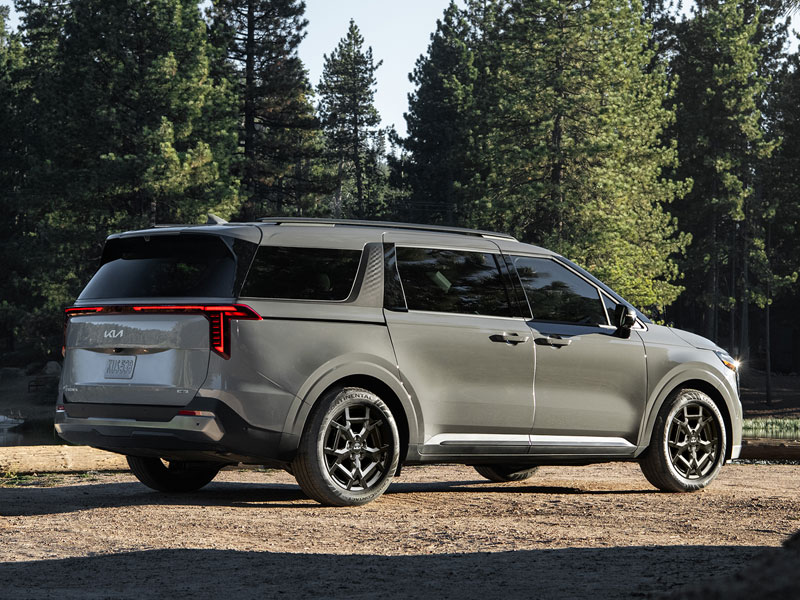 New 2026 Kia Carnival HEV Minivan Trim Levels and Models