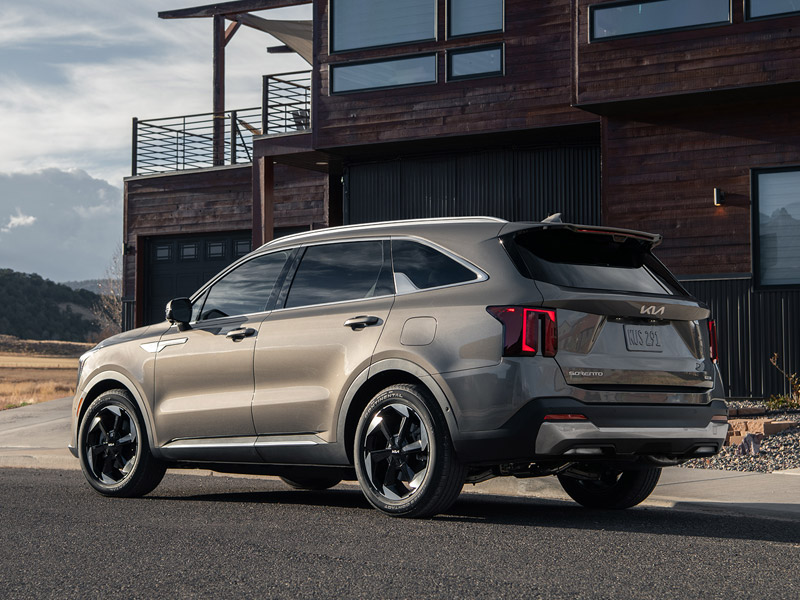 New 2026 Kia Sorento Plug-In Hybrid PHEV Midsize AWD SUV Engine Range Performance and Powertrain